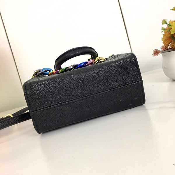 ルイヴィトンバッグ着用イメージ